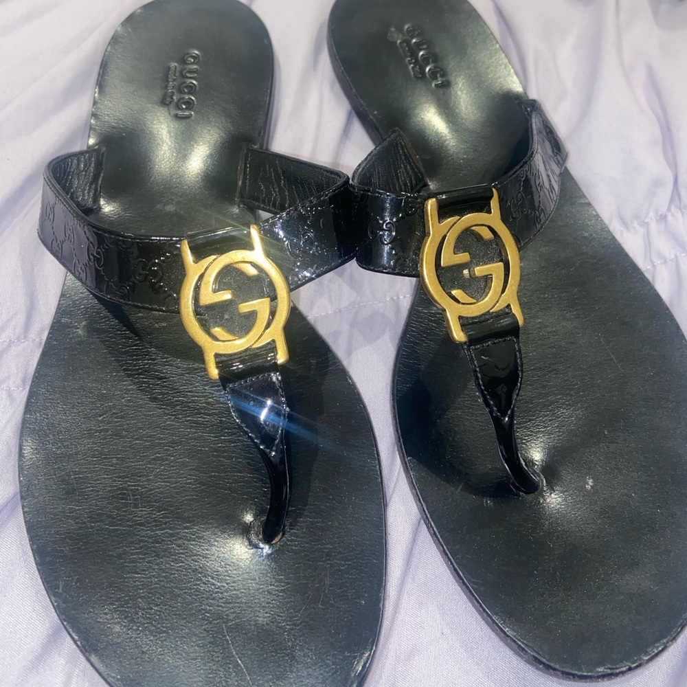 Gucci flip flops